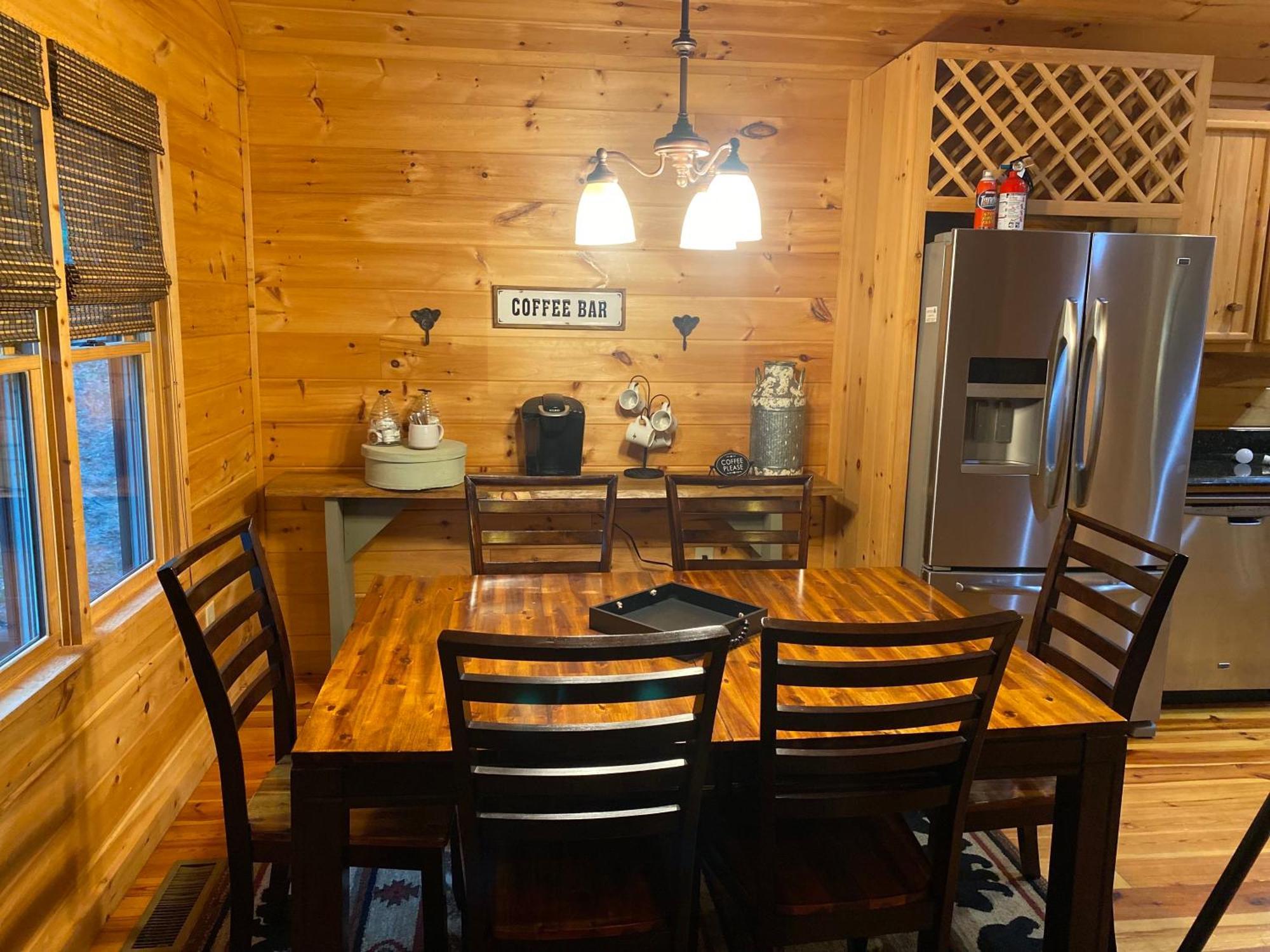 Вілла The Cozy Lazy Laurel With Year-Round Mountain Views, Hot Tub, Fire Pit Cherry Log Екстер'єр фото