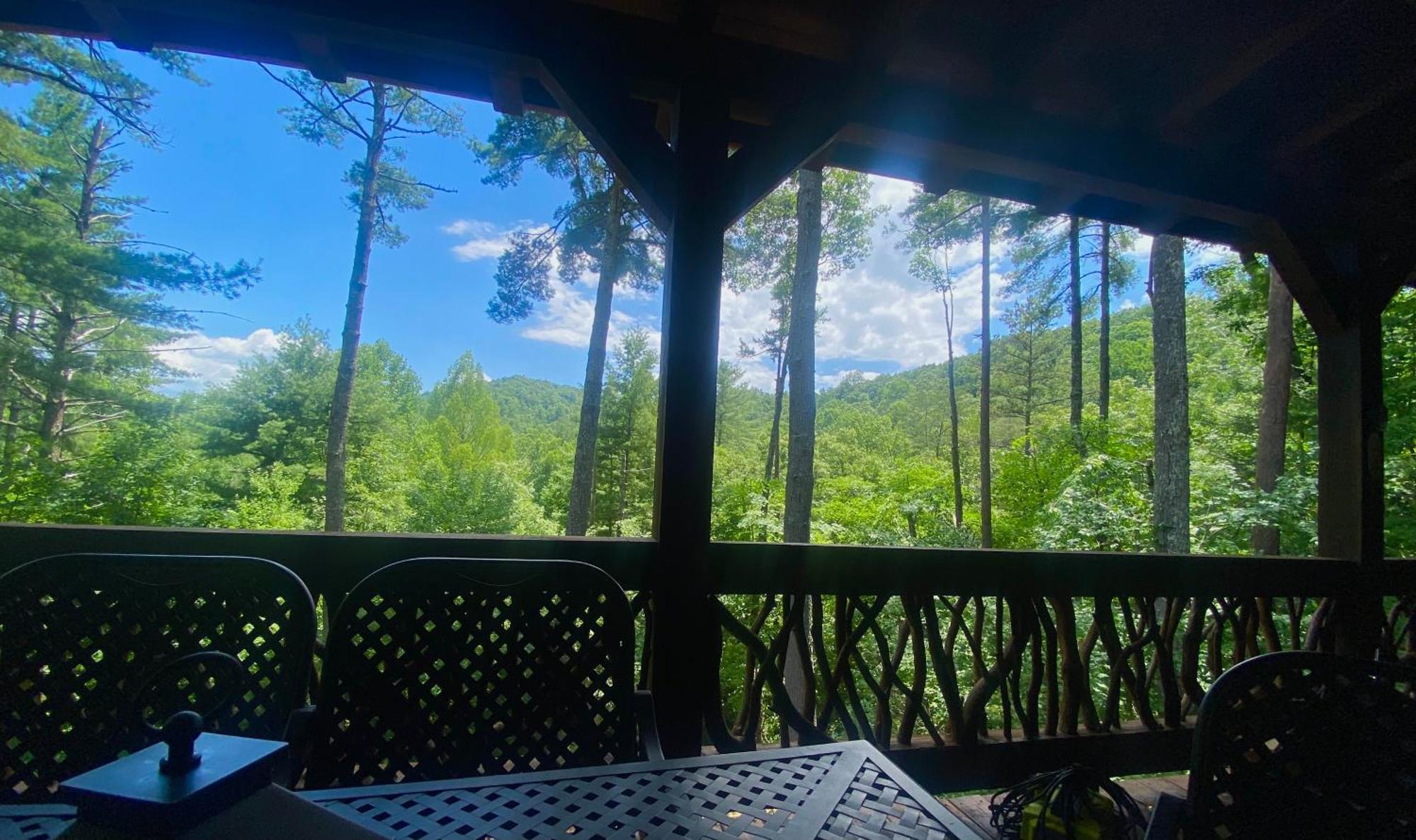 Вілла The Cozy Lazy Laurel With Year-Round Mountain Views, Hot Tub, Fire Pit Cherry Log Екстер'єр фото