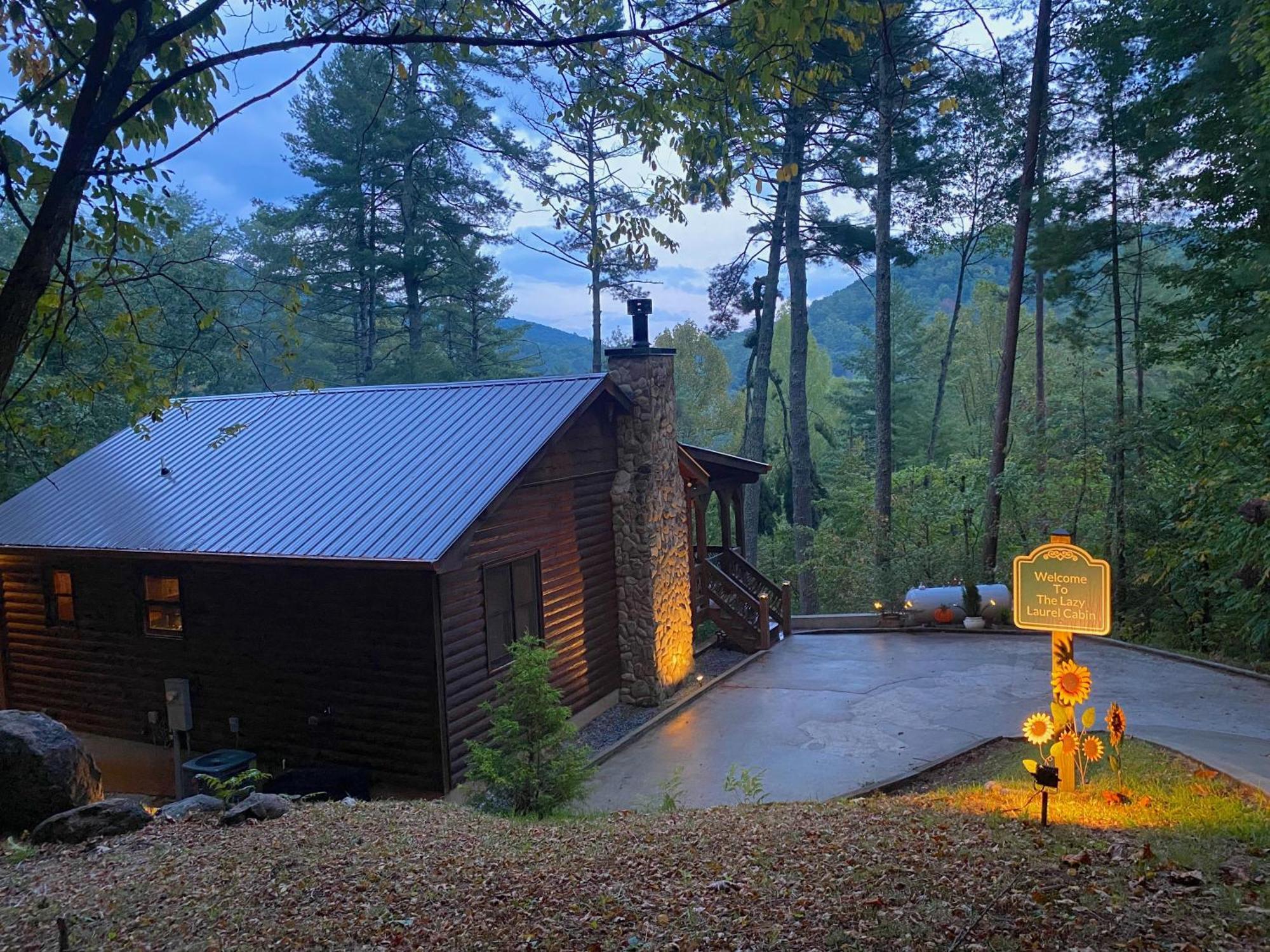 Вілла The Cozy Lazy Laurel With Year-Round Mountain Views, Hot Tub, Fire Pit Cherry Log Екстер'єр фото